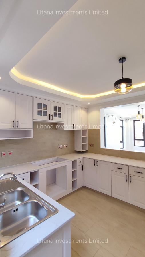 4 Bed House with En Suite in Kitengela - 10