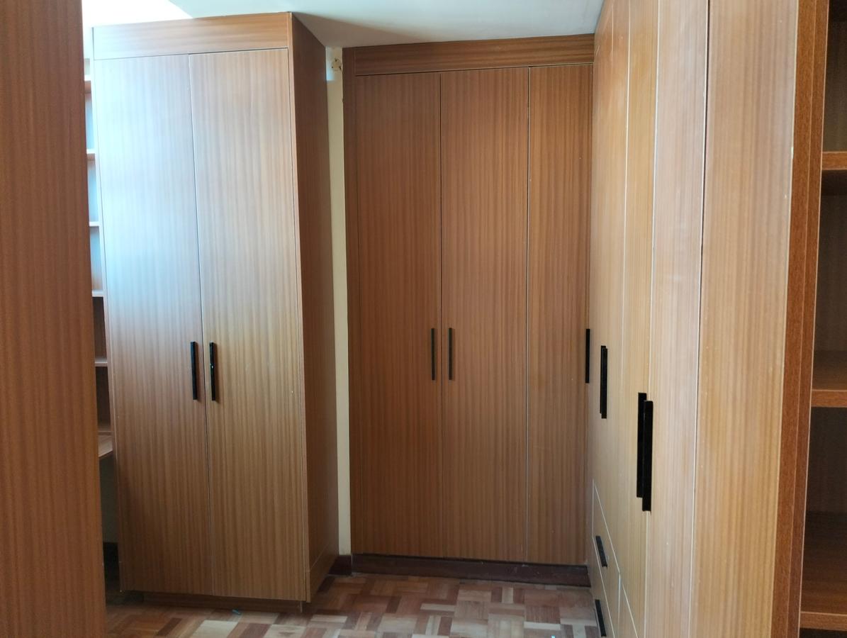 5 Bed Townhouse with En Suite in Kileleshwa - 2