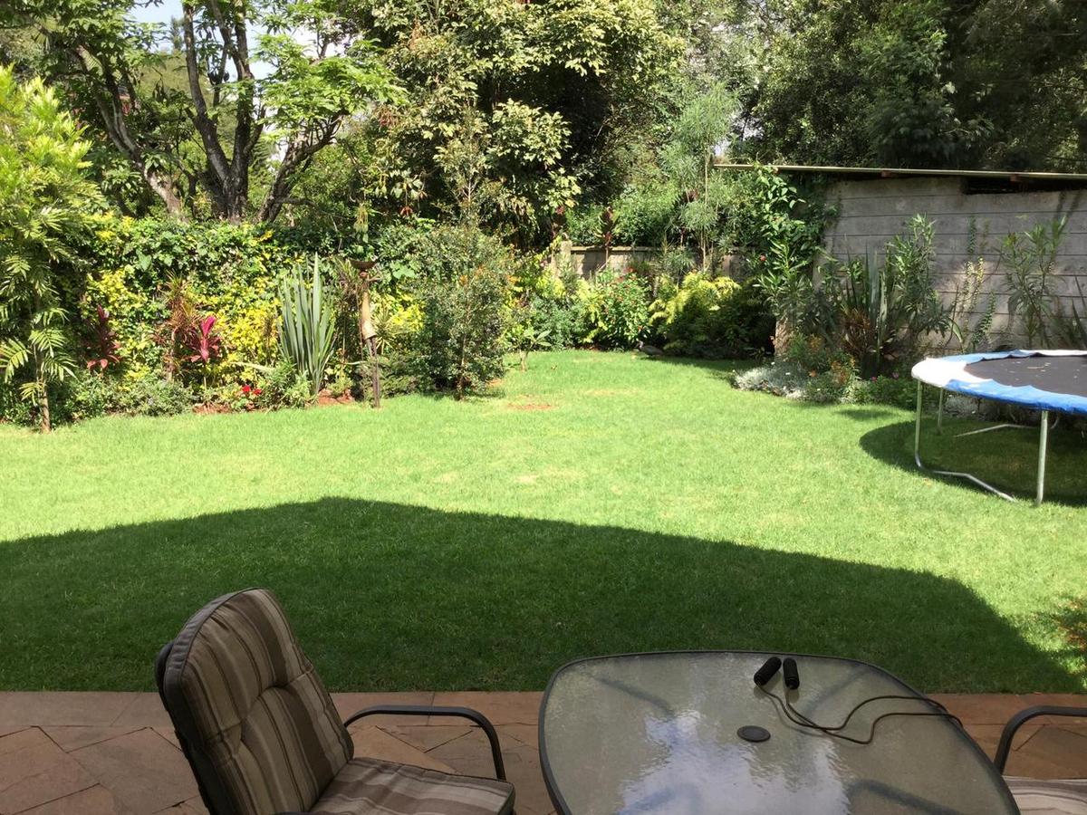 4 Bed Townhouse with En Suite in Lavington - 2