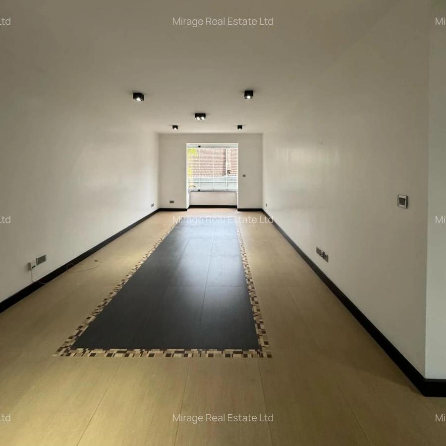 3 Bed Apartment with En Suite in Riverside - 13