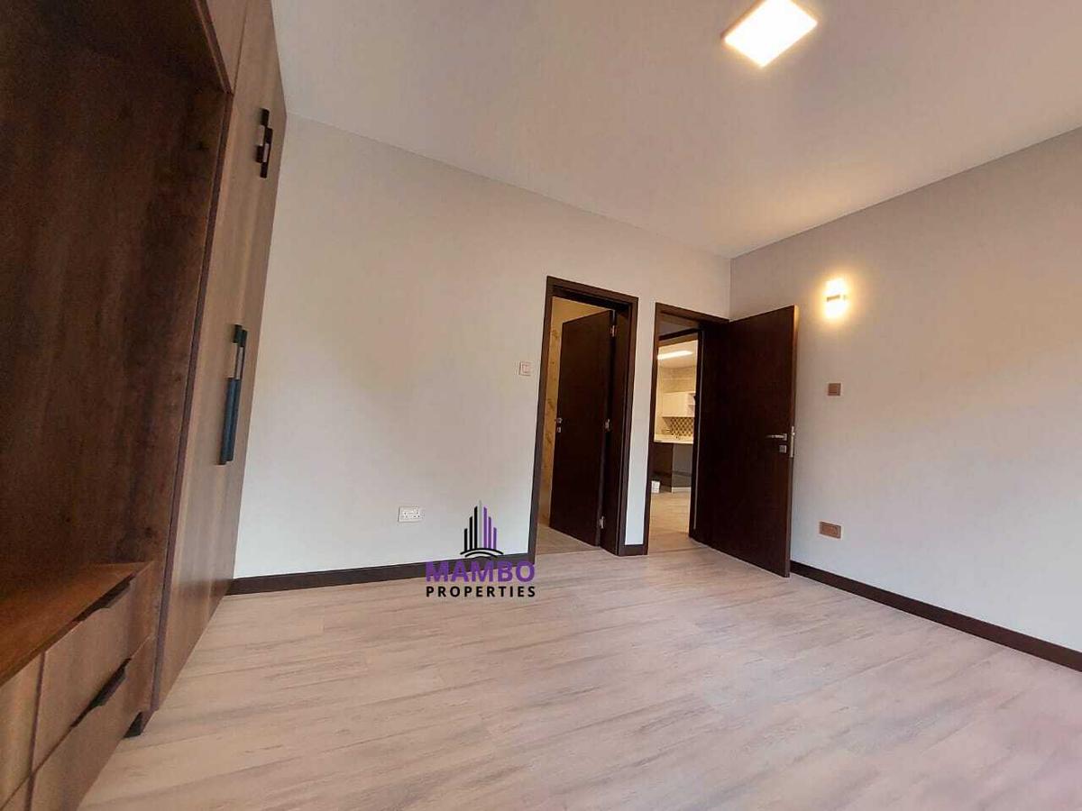 2 Bed Apartment with En Suite at Riverside Drive - 4