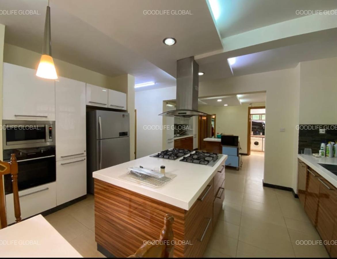 4 Bed House with En Suite at Kyuna - 6