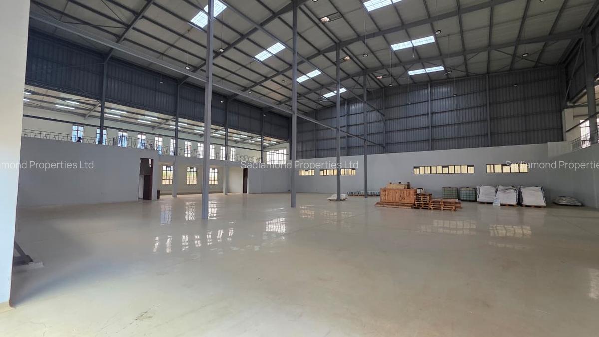 4,950 ft² Office with Backup Generator in Tatu City - 3