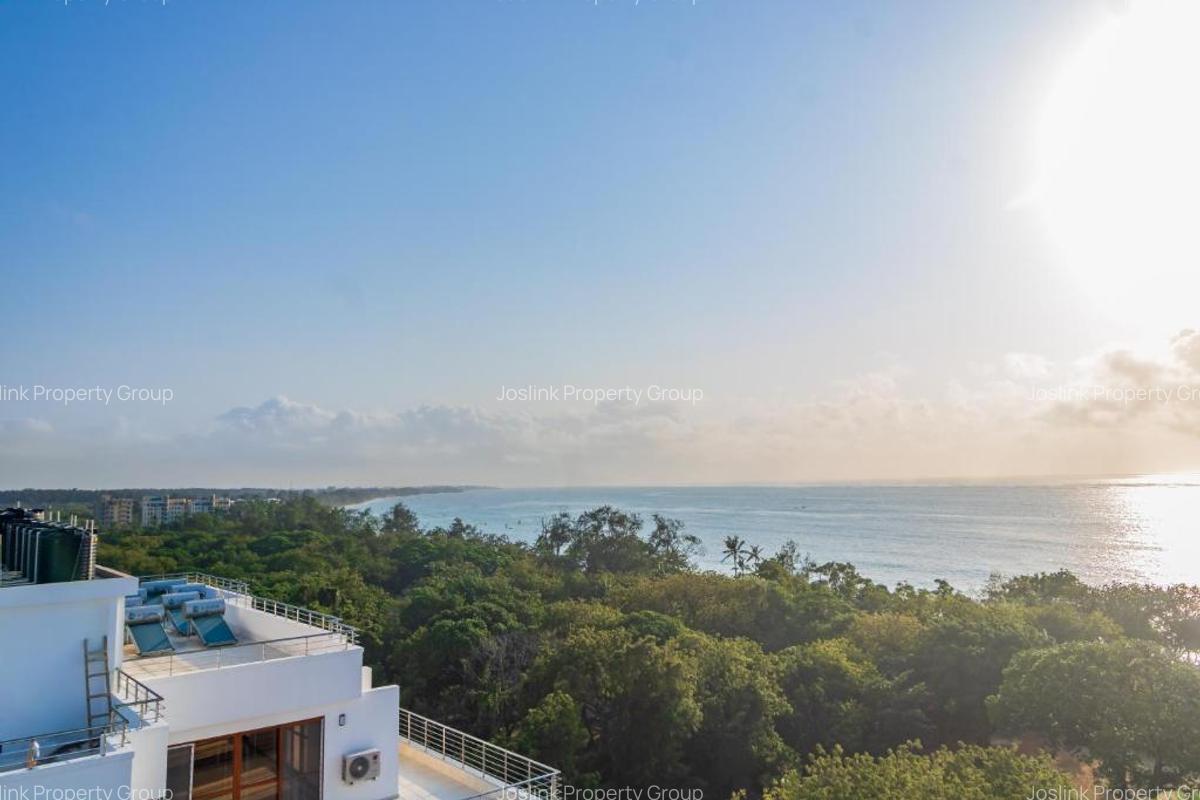 2 Bed Apartment with Swimming Pool at Central - 2