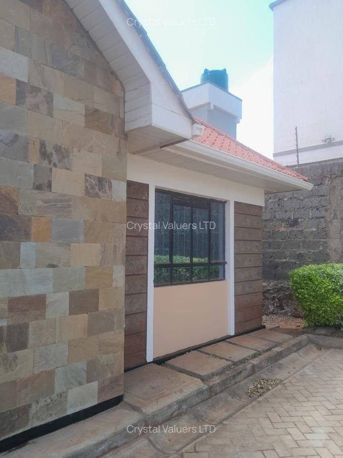 3 Bed House with Garden in Kenyatta Road - 5