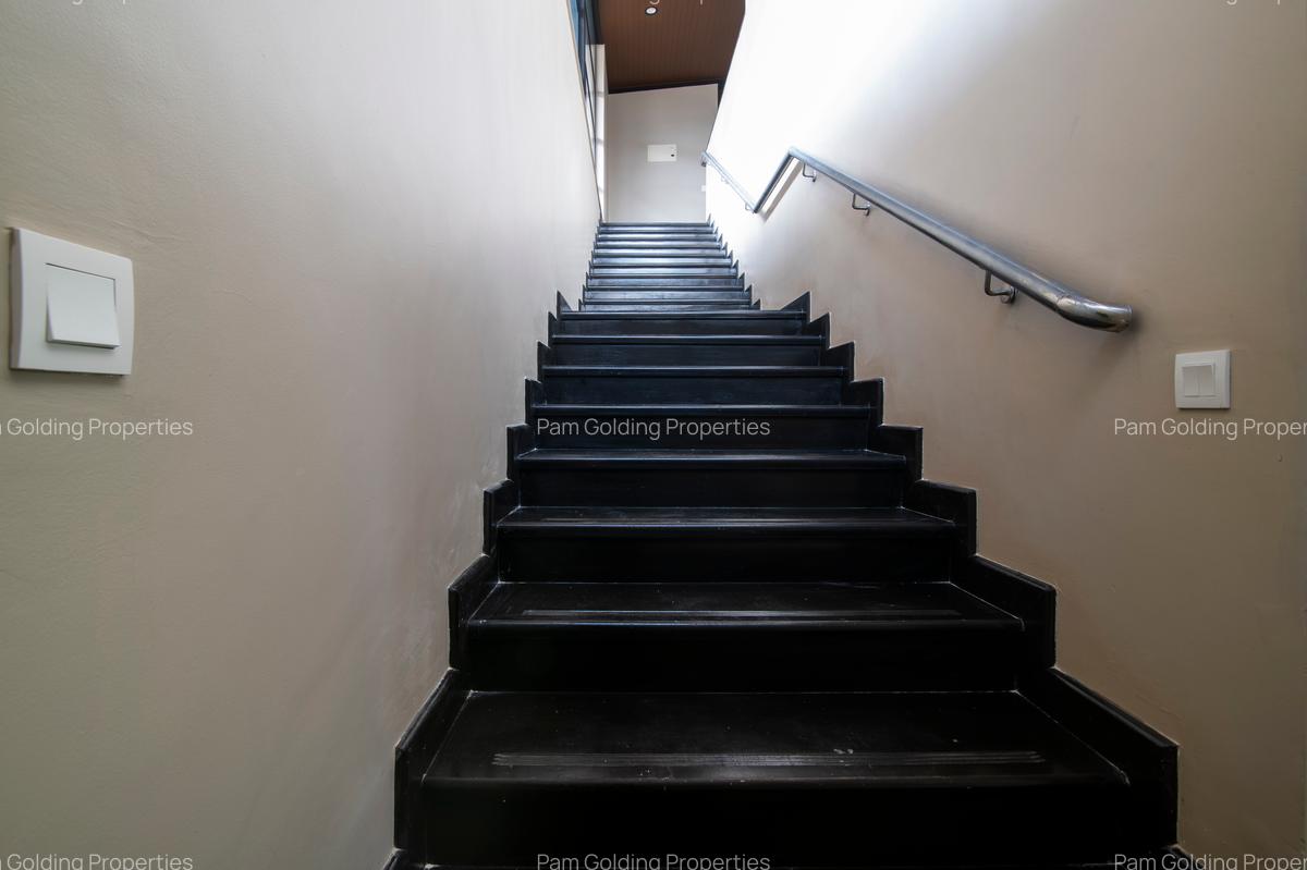 4 Bed House with En Suite at Kiambu Road - 11