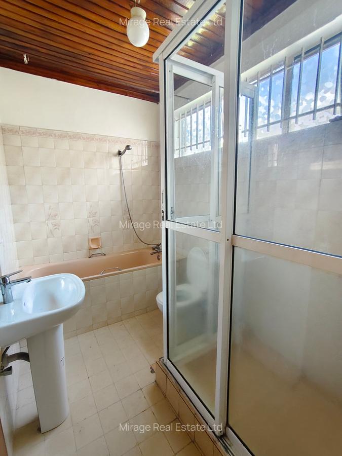 Commercial Property with Service Charge Included in Kileleshwa - 3