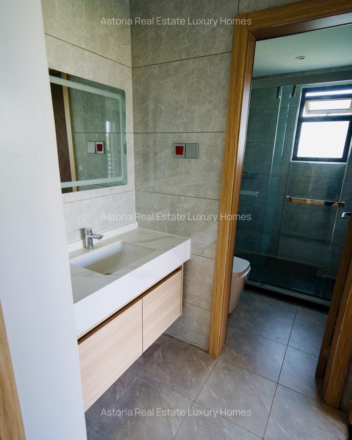 2 Bed Apartment with En Suite at 2026-384 - 5