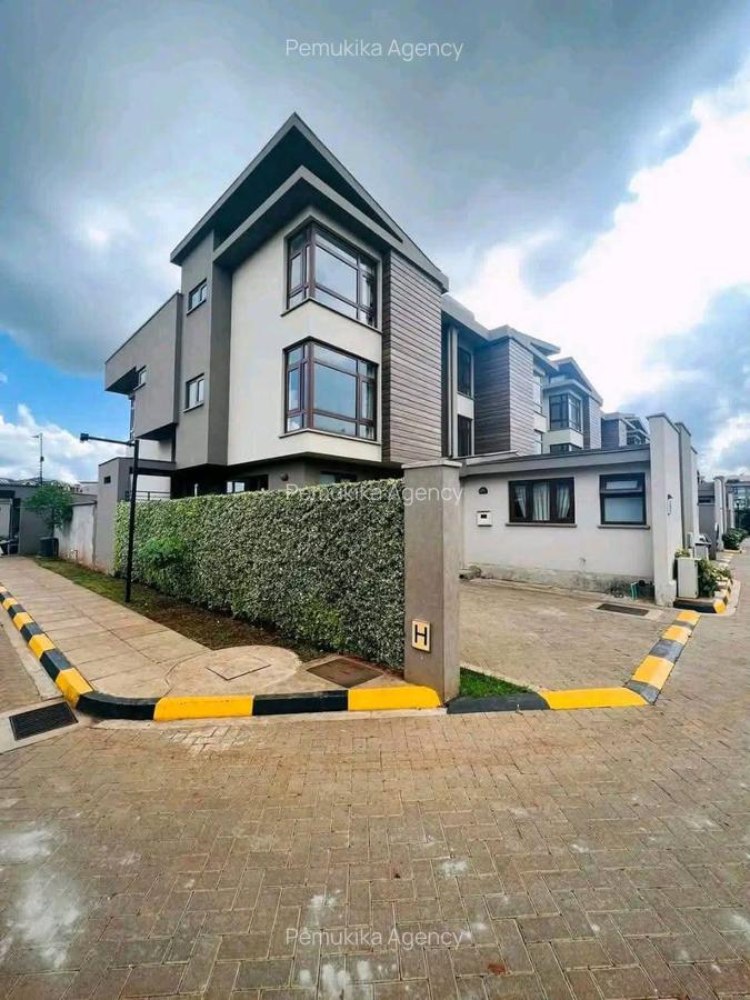 4 Bed Townhouse with En Suite in Langata - 1
