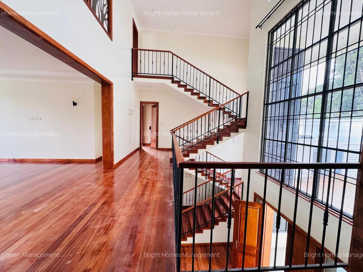 5 Bed Villa with En Suite in Loresho - 8
