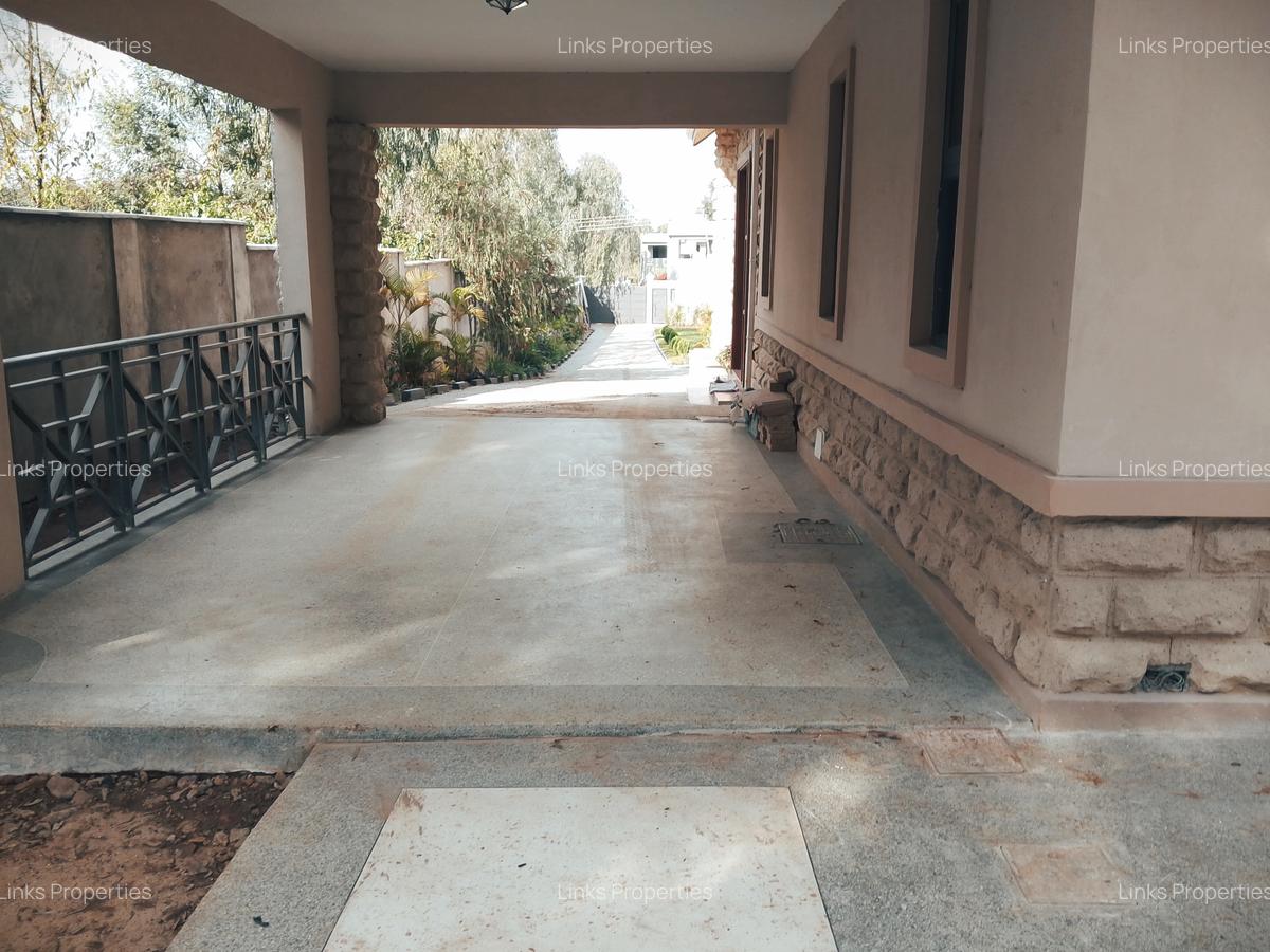 4 Bed Townhouse with En Suite at Karen - 7