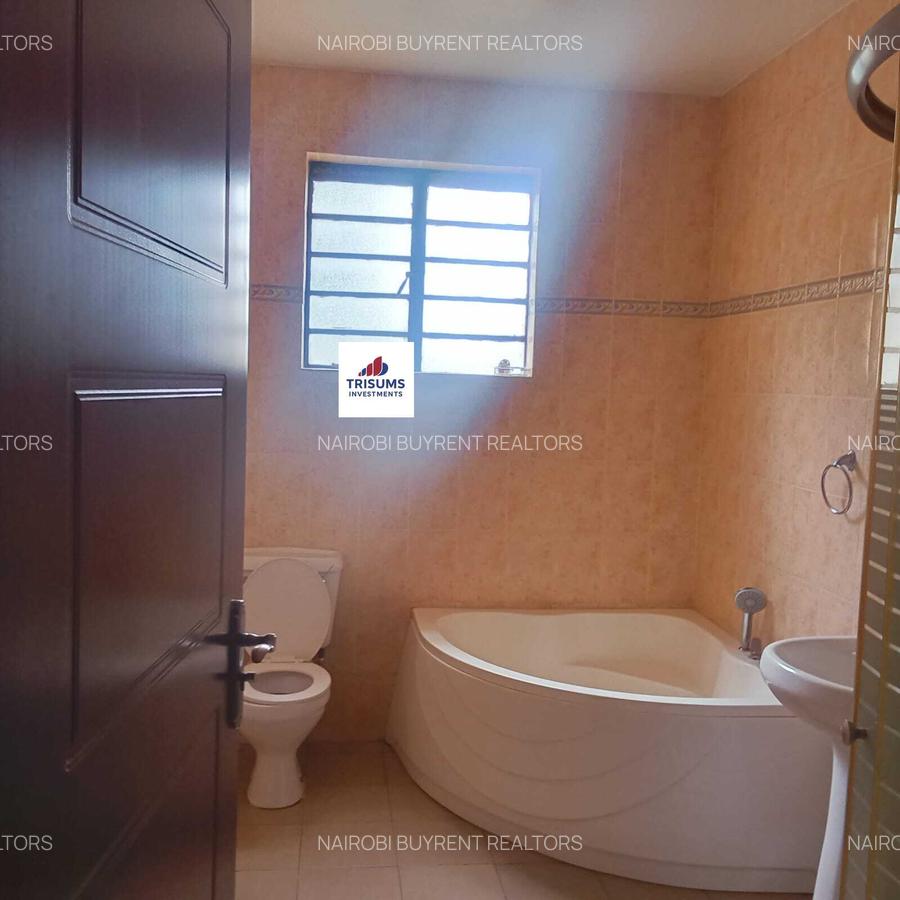 3 Bed Apartment with En Suite in Westlands Area - 16