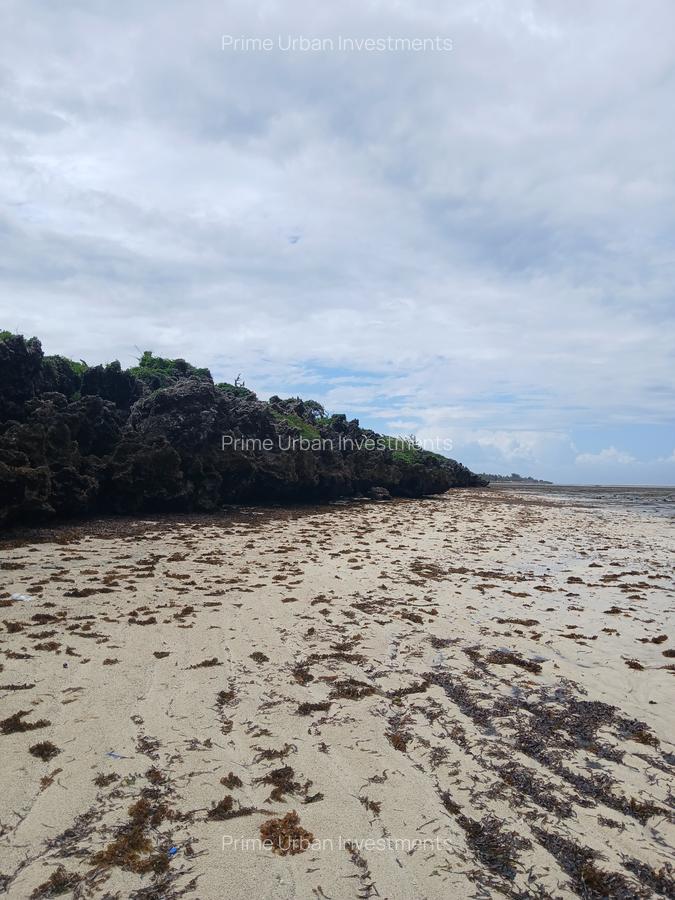 2 ac Land in Watamu - 1