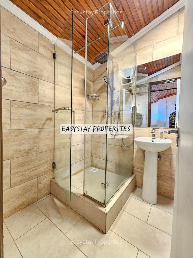 2 Bed Apartment with En Suite in Brookside - 8