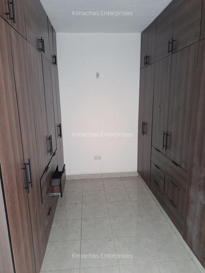 4 Bed Townhouse with En Suite at Off Links Road - 13