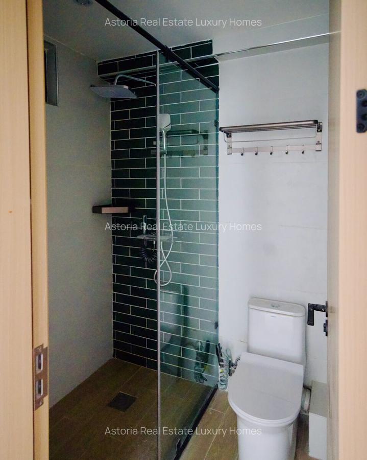 1 Bed Apartment with En Suite at 2026-250 1 Bed - 3