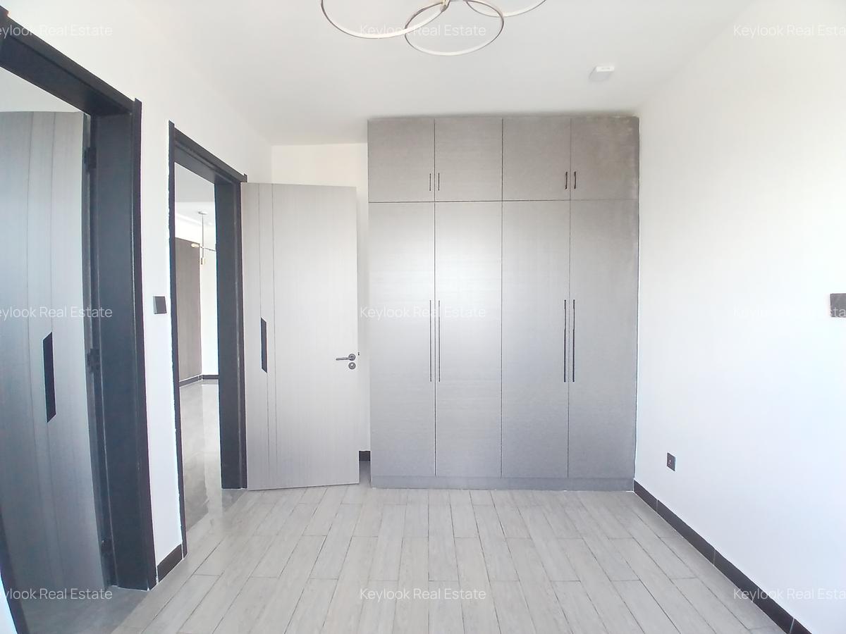 2 Bed Apartment with En Suite at Lavington - 12