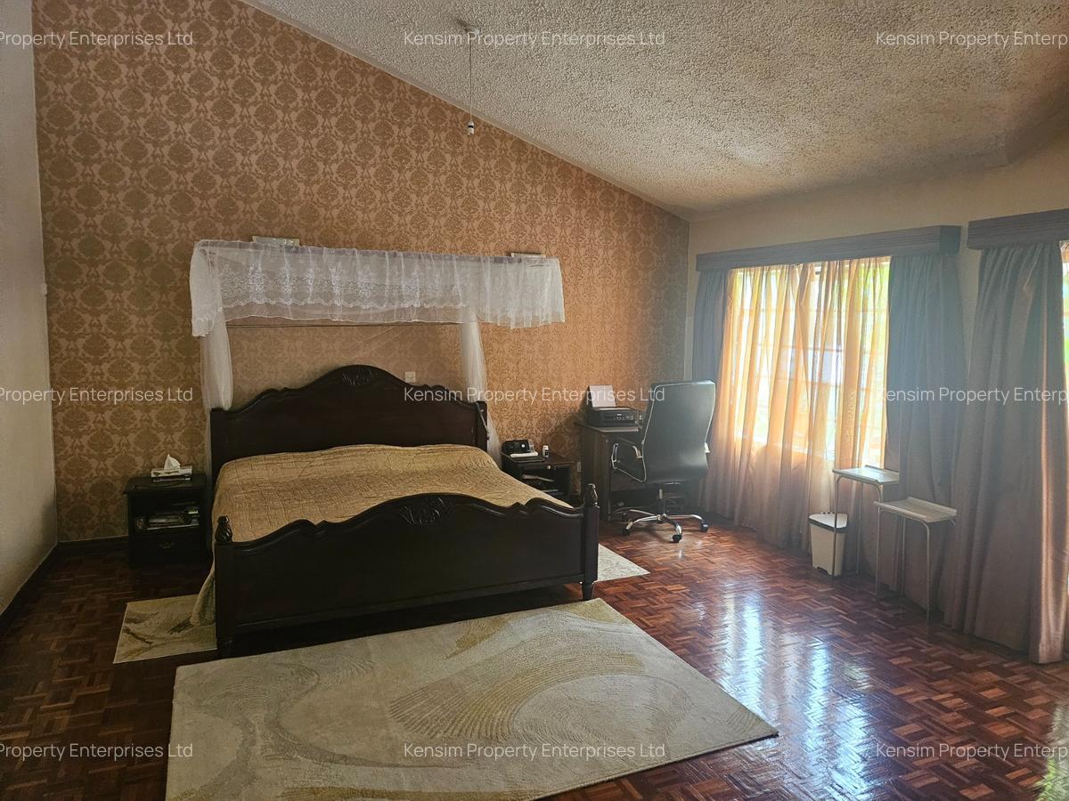 4 Bed Townhouse with En Suite in Lavington - 5