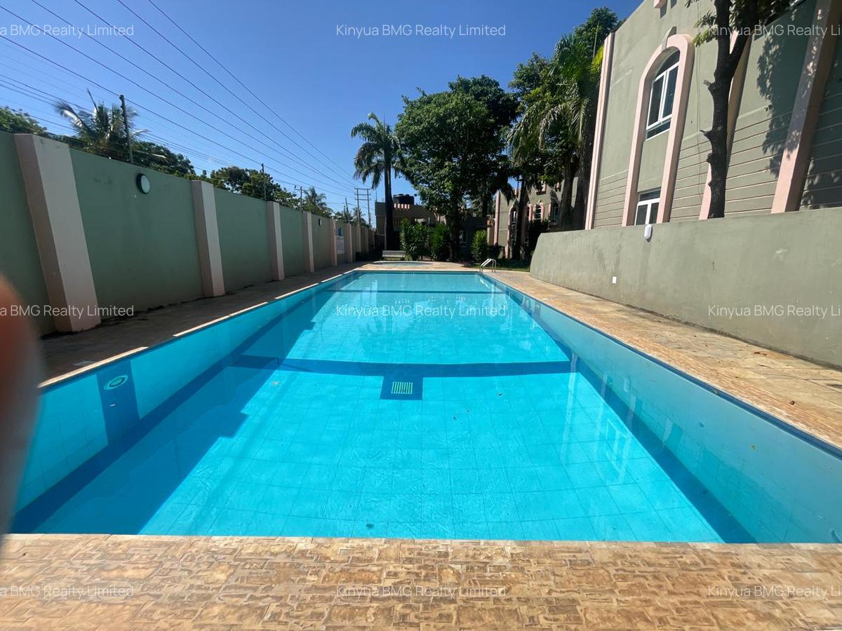 5 Bed Villa with En Suite in Nyali Area - 8