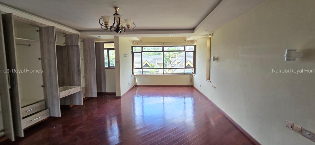 5 Bed Townhouse with En Suite at Convent Drive - 19