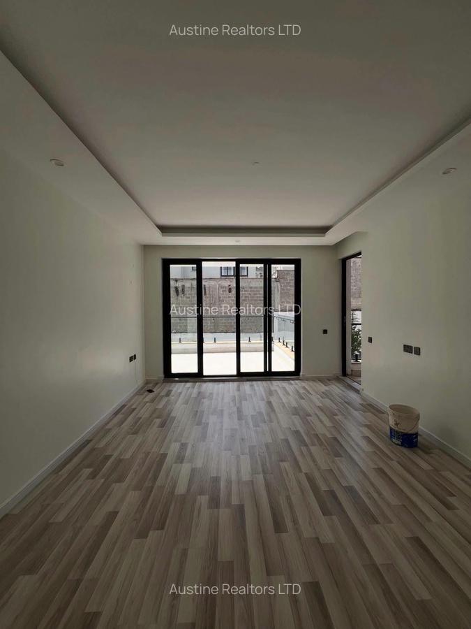 5 Bed Villa with En Suite in Lavington - 6