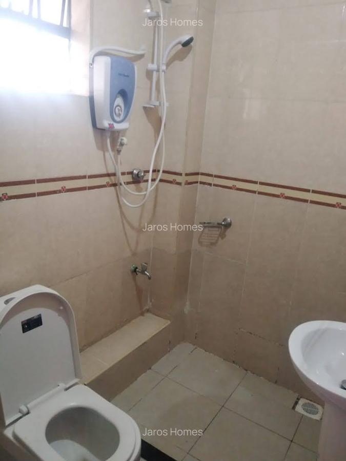 1 Bed Apartment with En Suite at School Lane - 3