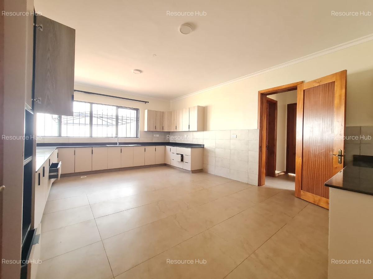 6 Bed House with En Suite at Loresho - 7
