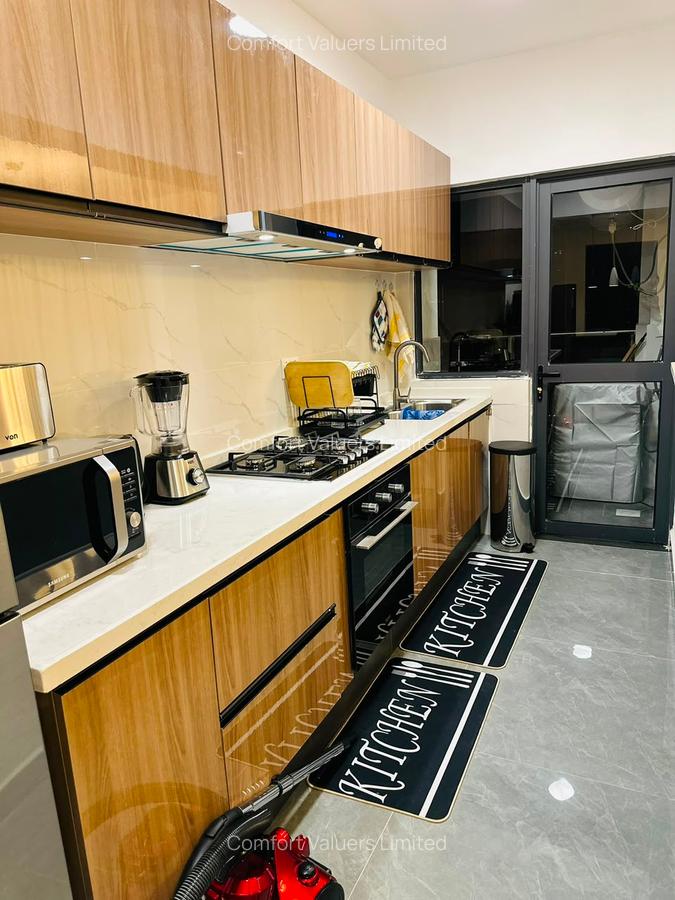 Serviced 2 Bed Apartment with En Suite at Riverside Drive - 6