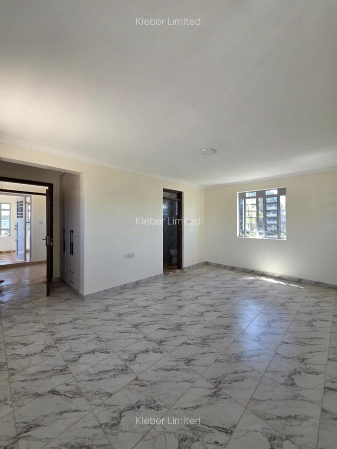 6 Bed House with En Suite in Gikambura - 13