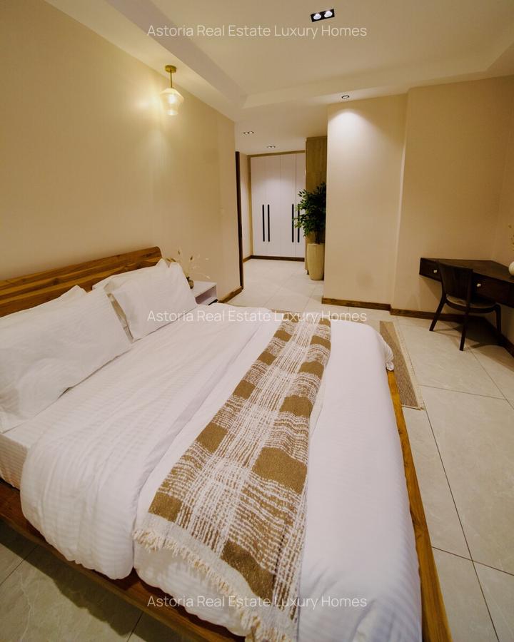 2 Bed Apartment with En Suite at 2026-301 - 19