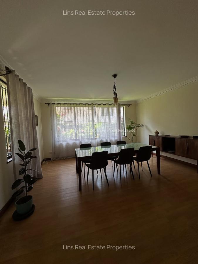 5 Bed Townhouse with En Suite in Lavington - 4