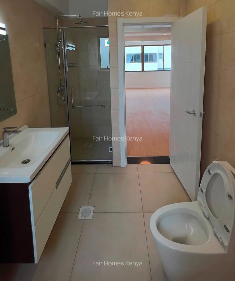4 Bed Apartment with En Suite at Hatheru Road - 10