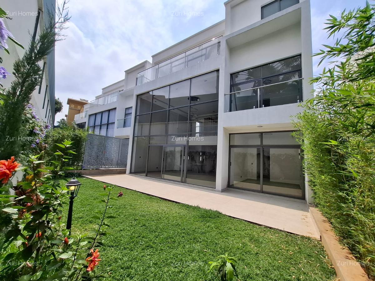 5 Bed Townhouse with En Suite in Lavington - 1