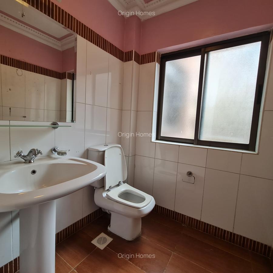 2 Bed Apartment with En Suite at State House Road - 9
