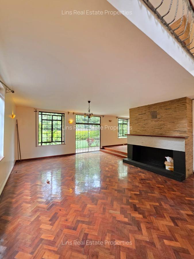 4 Bed Townhouse with En Suite in Lavington - 5