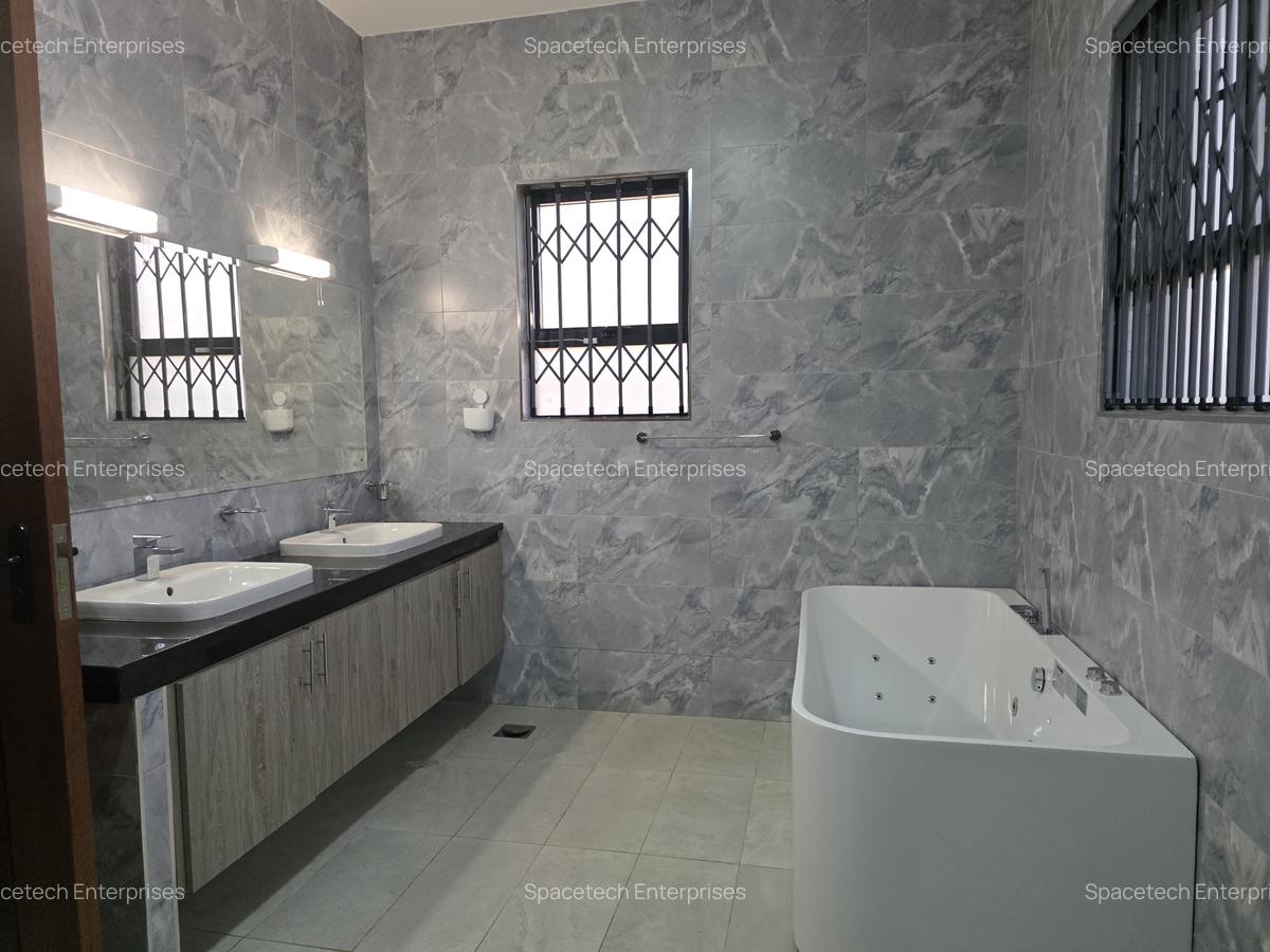 5 Bed House with En Suite in Thigiri - 7