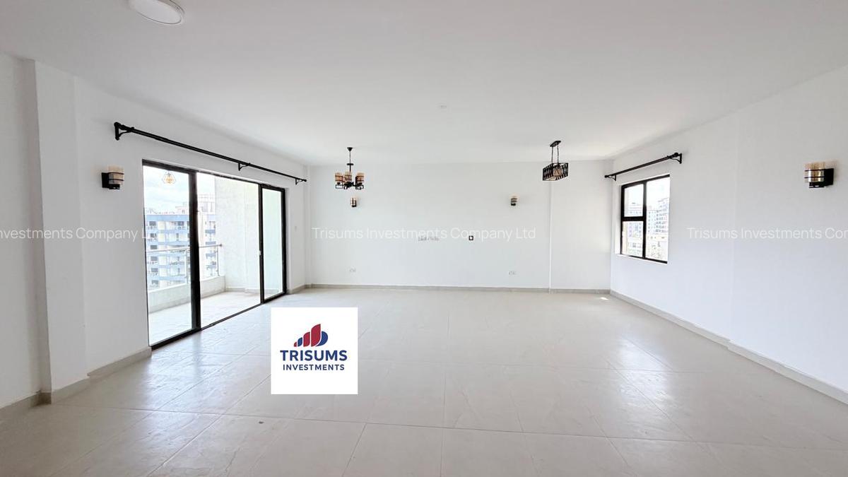 4 Bed Apartment with En Suite in Spring Valley - 1