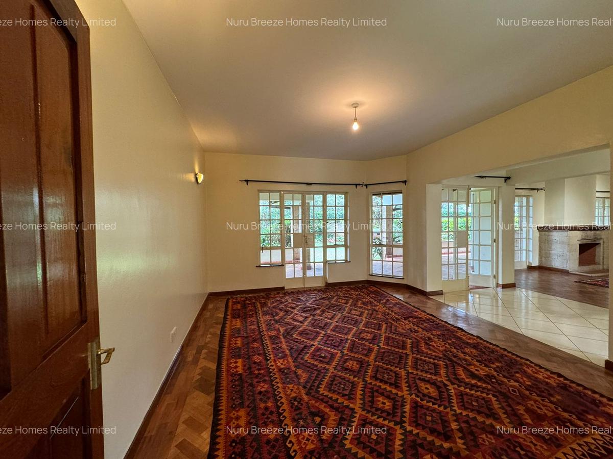 5 Bed Townhouse with En Suite in Rosslyn - 11