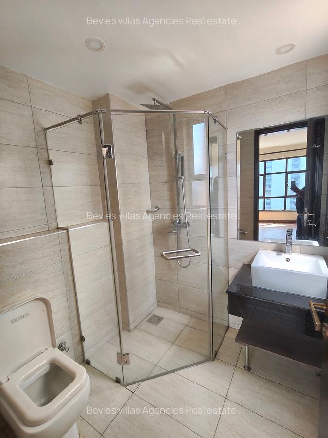 3 Bed Apartment with En Suite at Parklands - 3