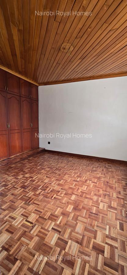 5 Bed Townhouse with En Suite at Lavington Off Convent Drive - 10