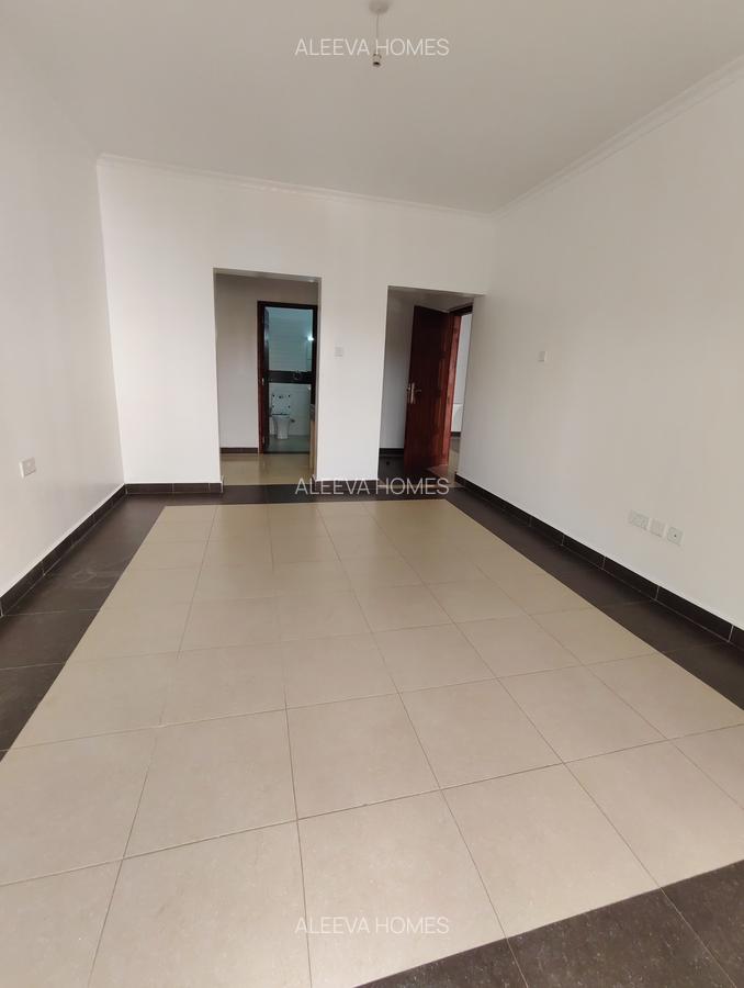 2 Bed Apartment with En Suite in Lavington - 8