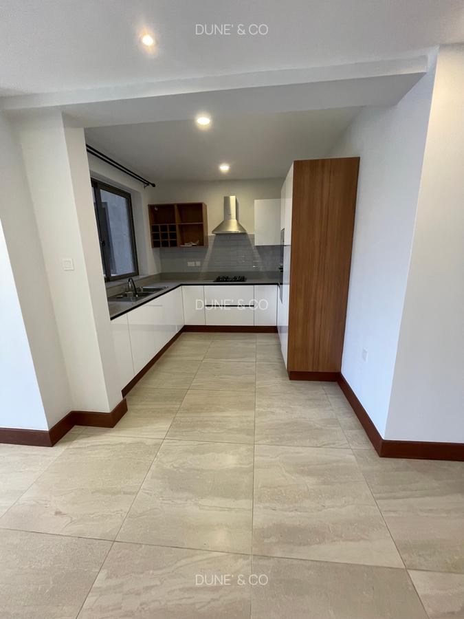 Serviced 2 Bed Apartment with En Suite in Westlands Area - 6