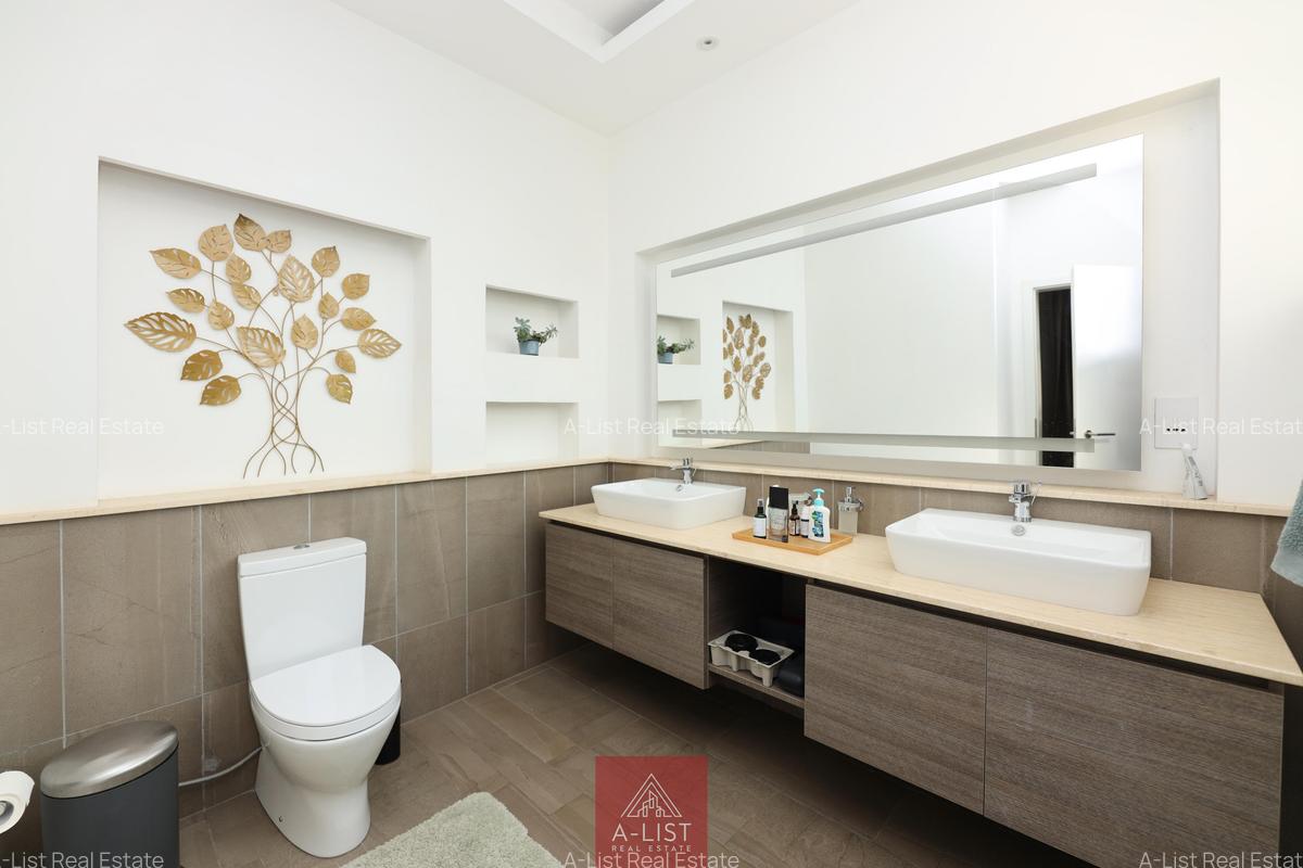Furnished 4 Bed Apartment with En Suite at Riverside Drive - 14
