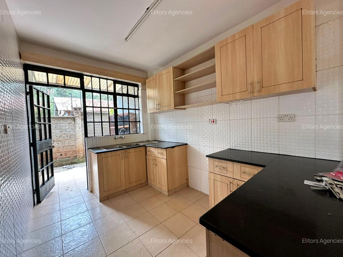 4 Bed Townhouse with En Suite at Kirawa Road - 5