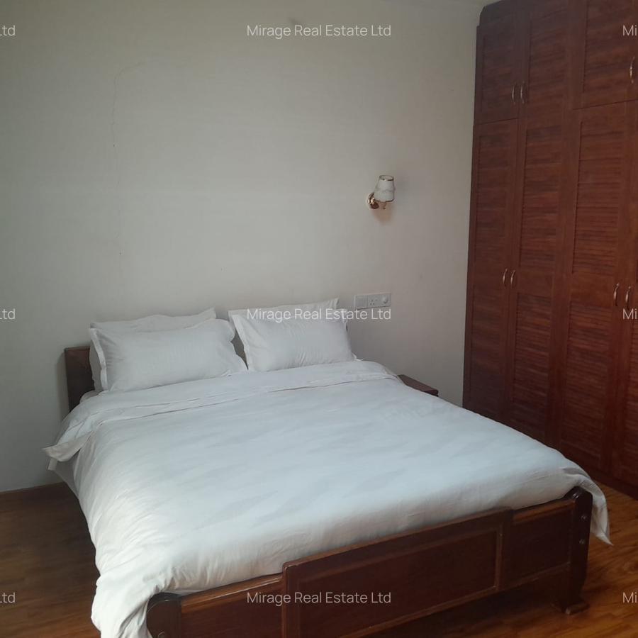 Serviced 3 Bed Apartment with Swimming Pool in Kilimani - 14