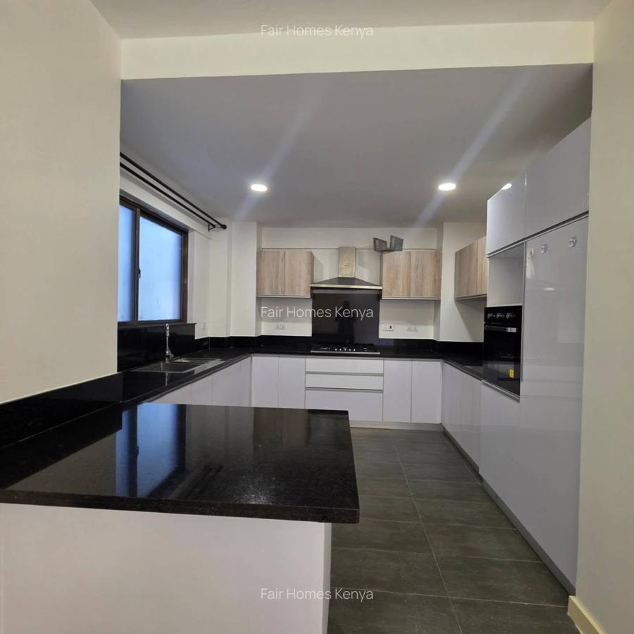 3 Bed Apartment with En Suite at Othaya Road - 6