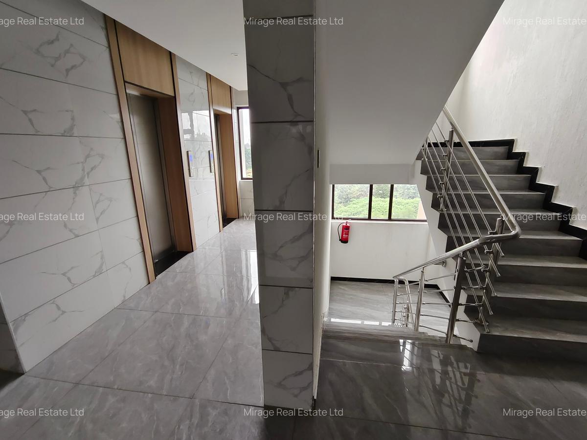 3 Bed Apartment with En Suite in Riverside - 3