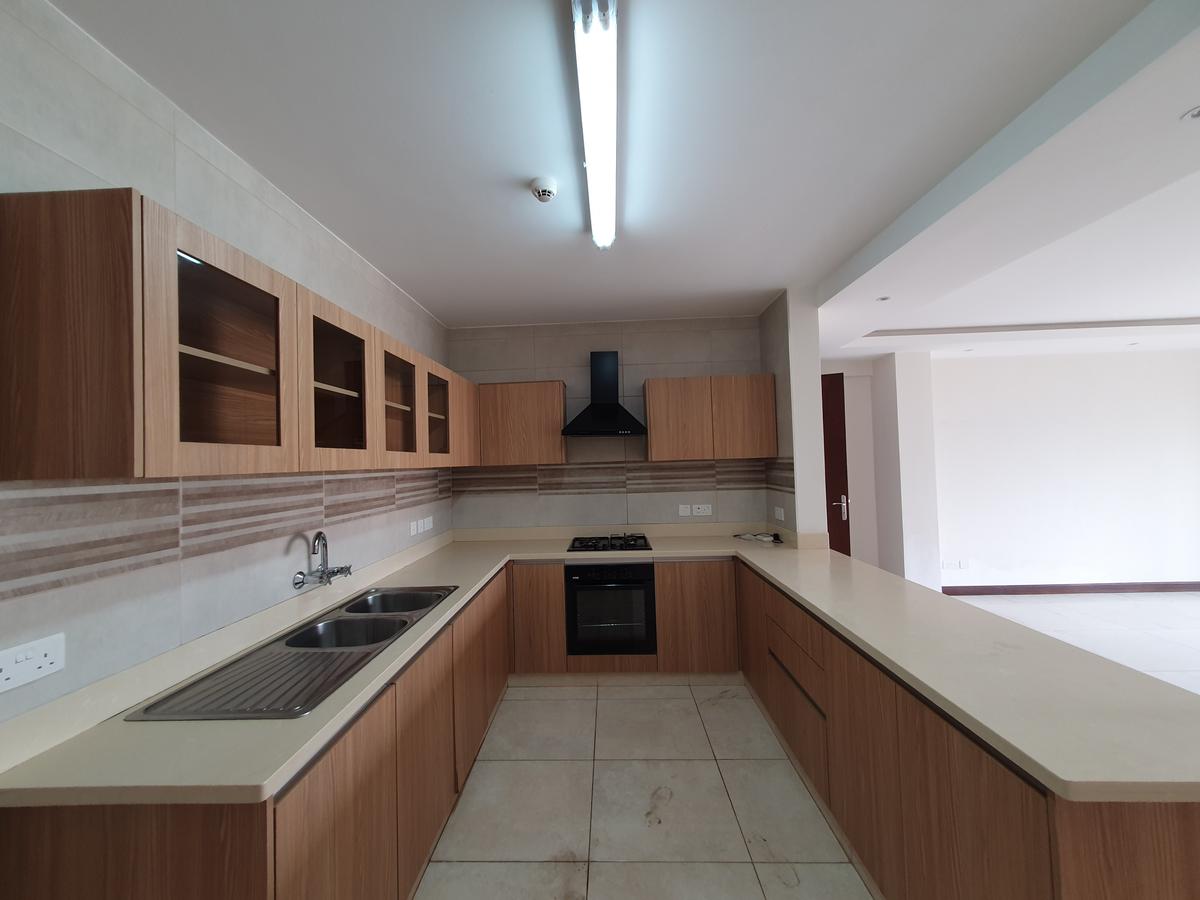 2 Bed Apartment with En Suite in General Mathenge - 6