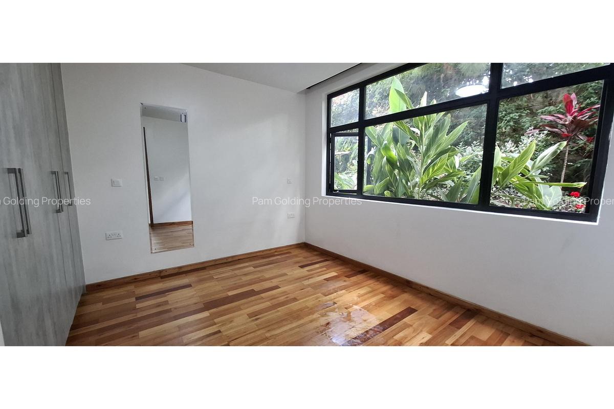 3 Bed House at Garden Estate - 7