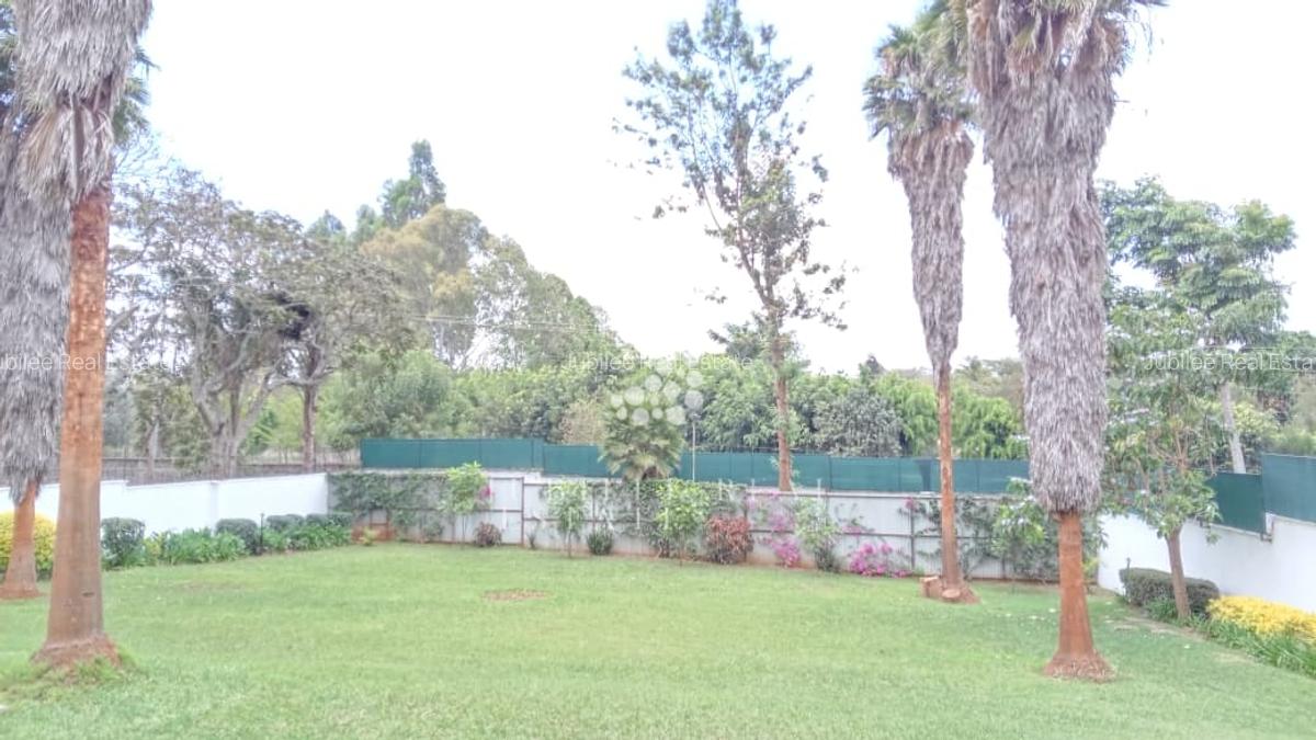 5 Bed Townhouse in Runda - 2